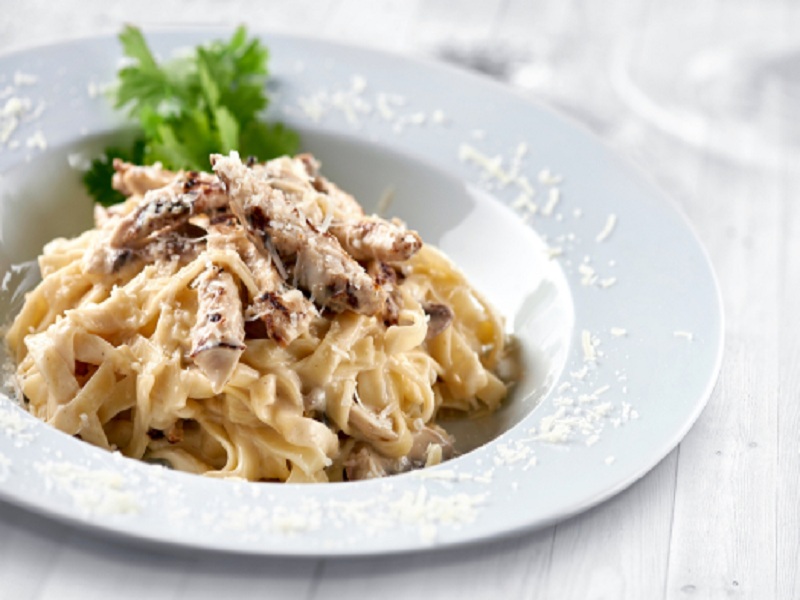 Resep Fettucini Carbonara Smoke Beef