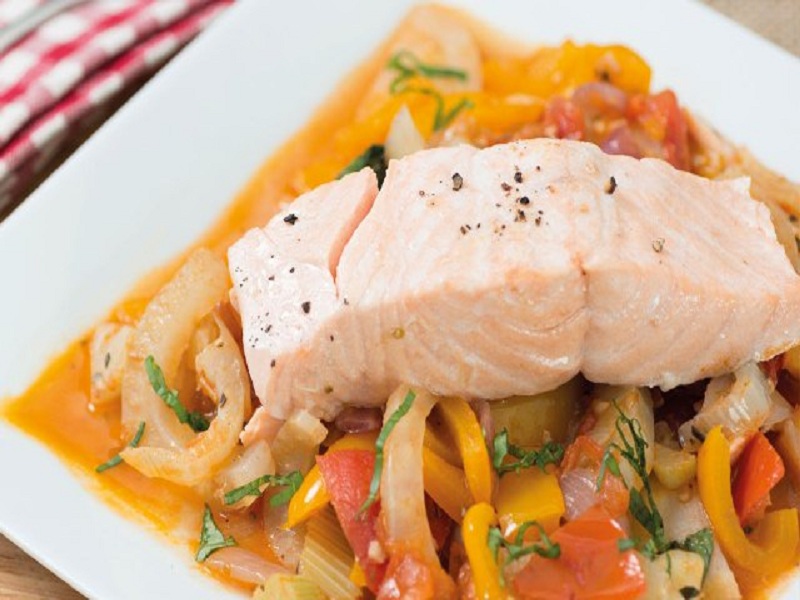 Resep Salmon With Ratatouile