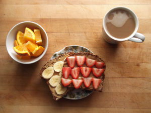 Resep Straw-Banana Toast with Peanut Butter (2)