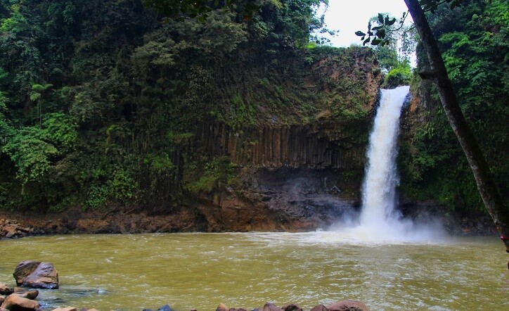 Destinasi Alam Menarik Di Curug Cilontar